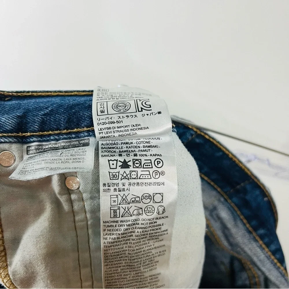 Levi’s Blue Dark Wash 505 Regular Fit Jeans 38W